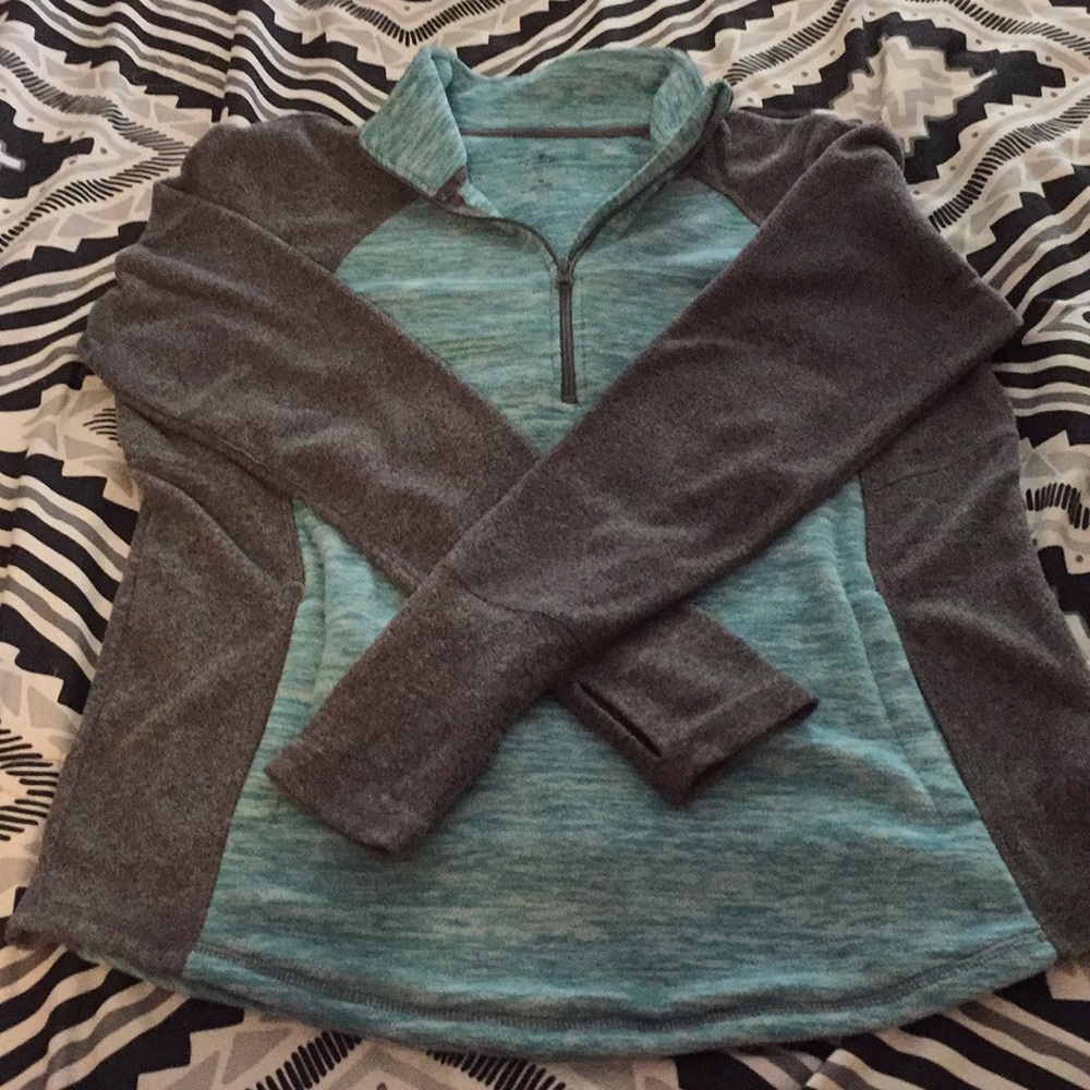 St Johns Bay active, size medium collared 1/4 zip